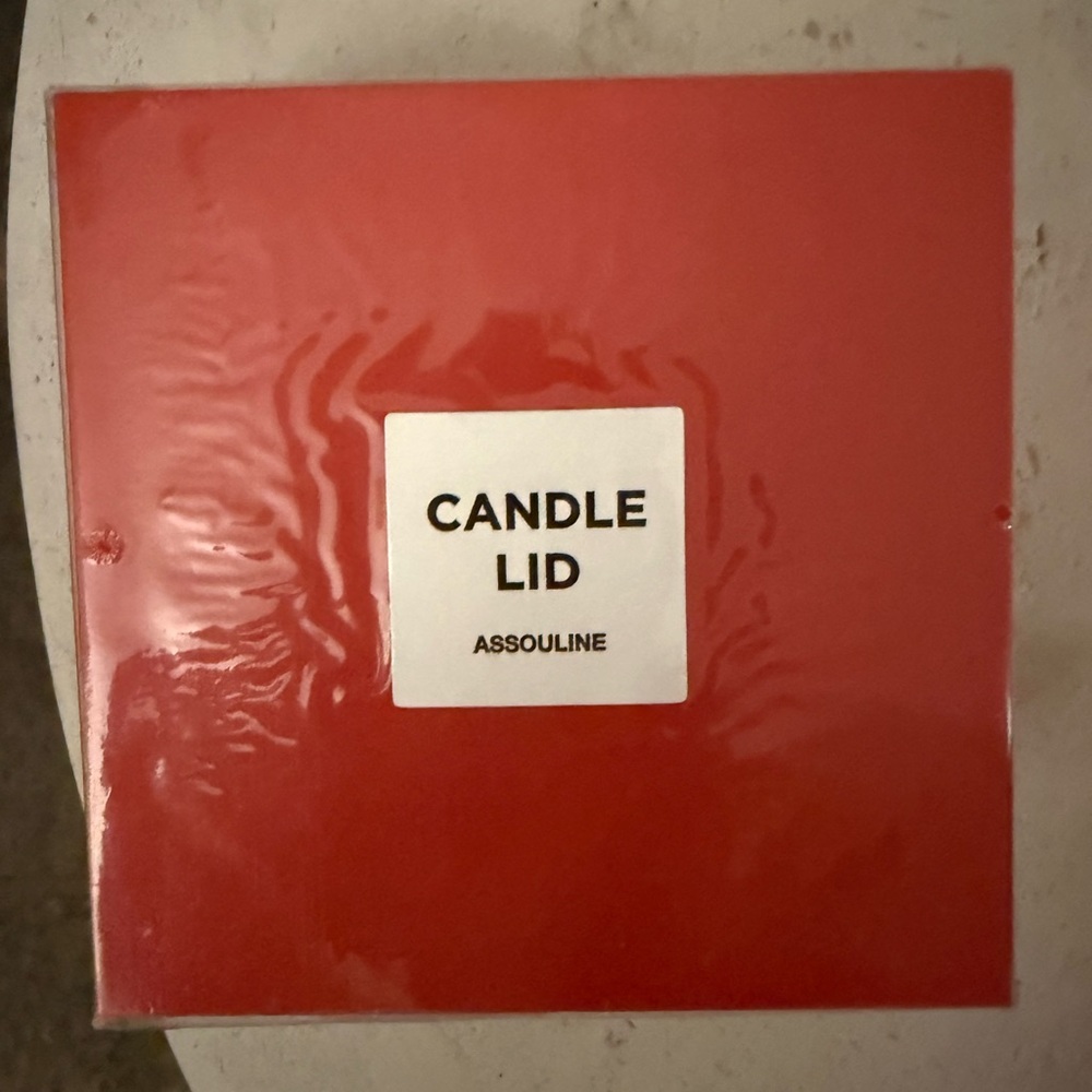 Assouline Candle Lid in Gold